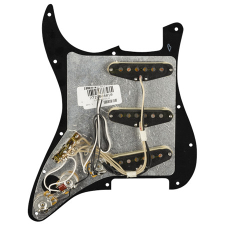 Fender Pre-Wired Strat Pickguard, Original 57/62 SSS, Black 11 Hole