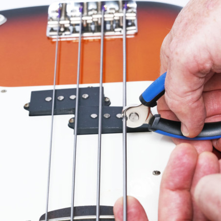 Music Nomad Grip One - All in ONE String Winder, Cutter, Puller